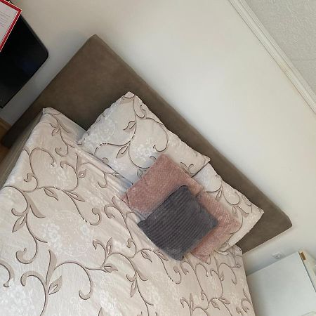 נובי סאד Apartmani Petra מראה חיצוני תמונה