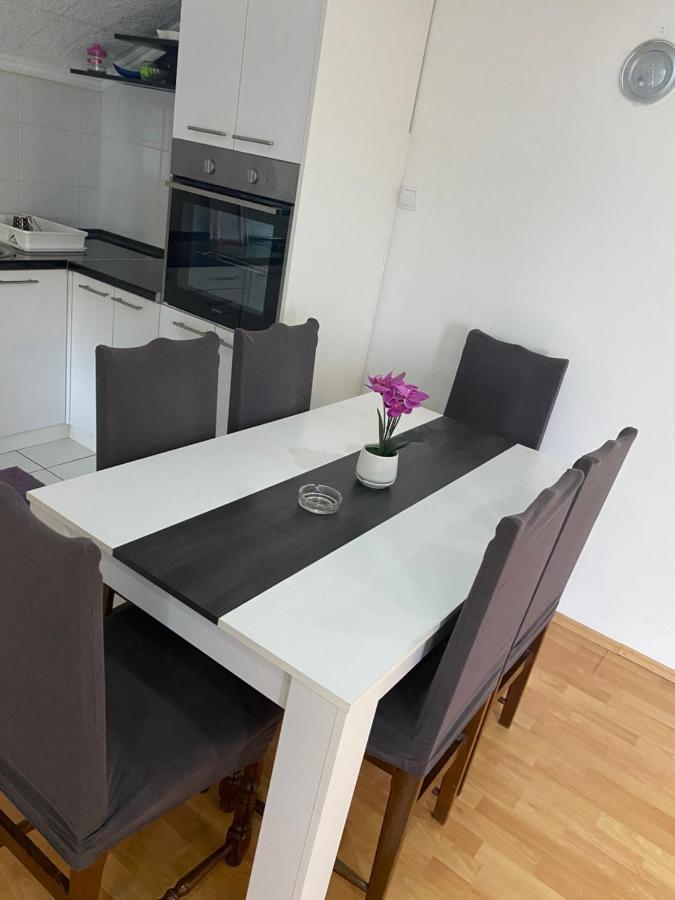 נובי סאד Apartmani Petra מראה חיצוני תמונה
